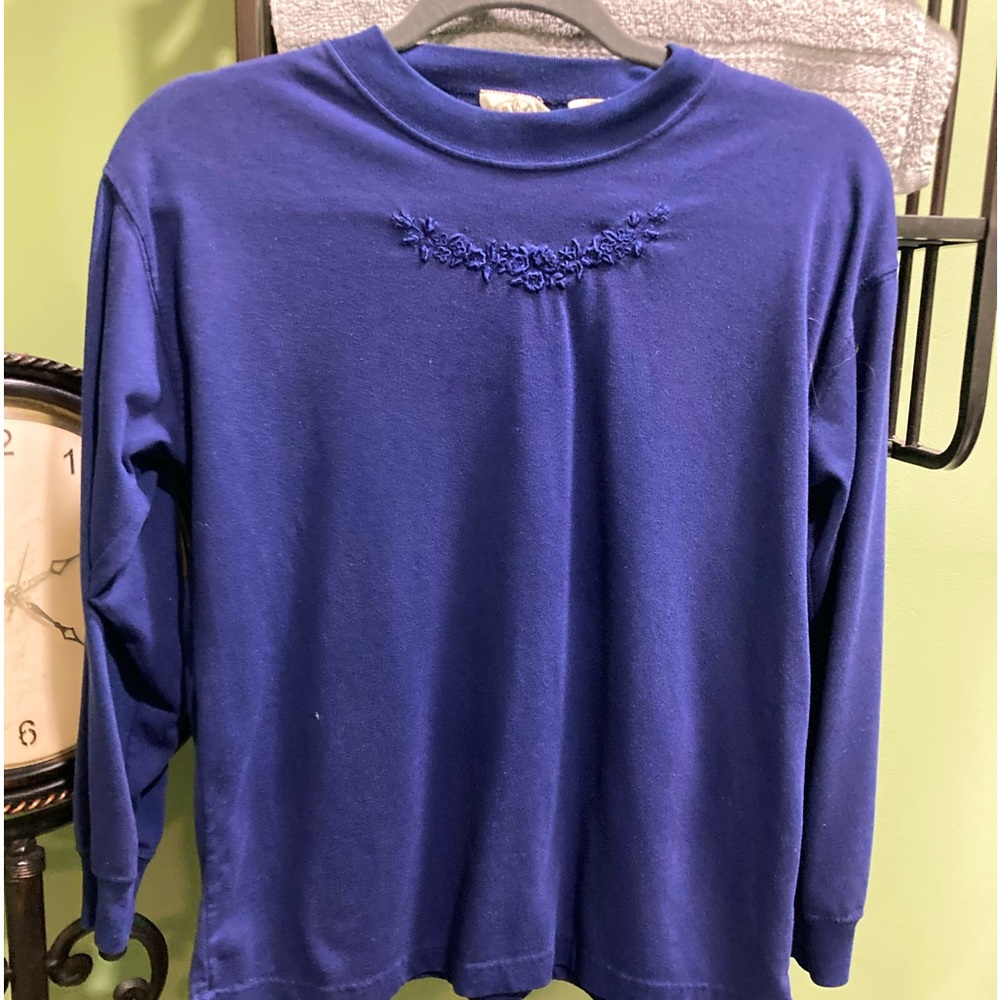 Vintage dark.blue blouse